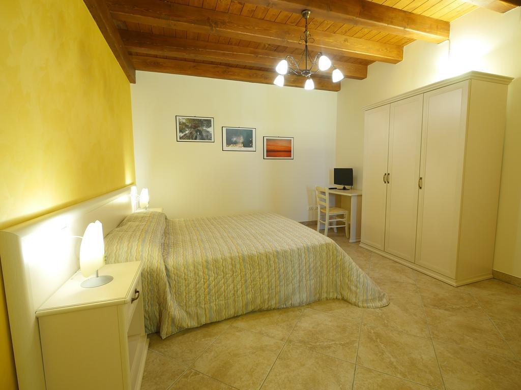 Tenuta Cavalieri Leverano Szoba fotó