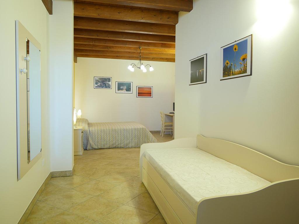 Tenuta Cavalieri Leverano Szoba fotó